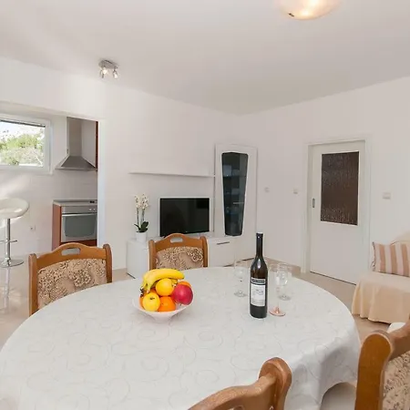Apartman Ines Omiš