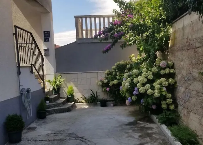Ines Apartman Omiš